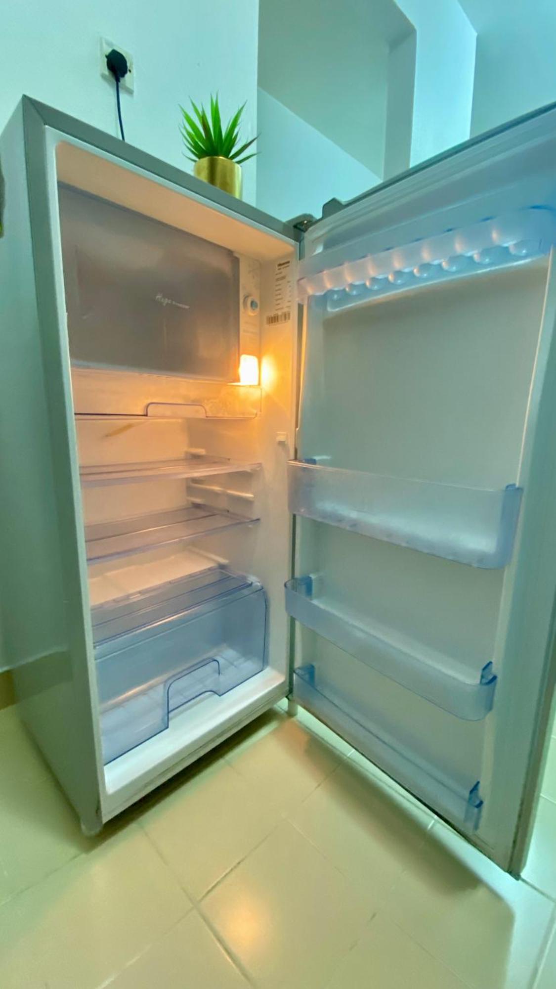 Batu Ferringhi Bayu Emas Apartment Екстер'єр фото
